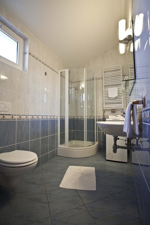 Studio Apartmani Bijeli Delfin Biograd Na Moru Camera foto