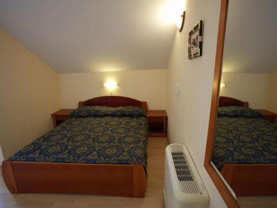 Studio Apartmani Bijeli Delfin Biograd Na Moru Esterno foto