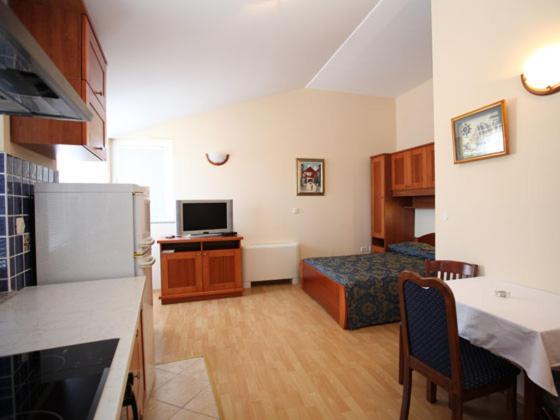 Studio Apartmani Bijeli Delfin Biograd Na Moru Esterno foto